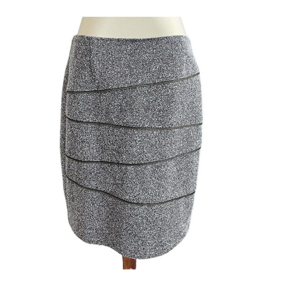 Tribal Pencil Skirt Women Size 8 Gray and Black Zipper Accents - Picture 1 of 9